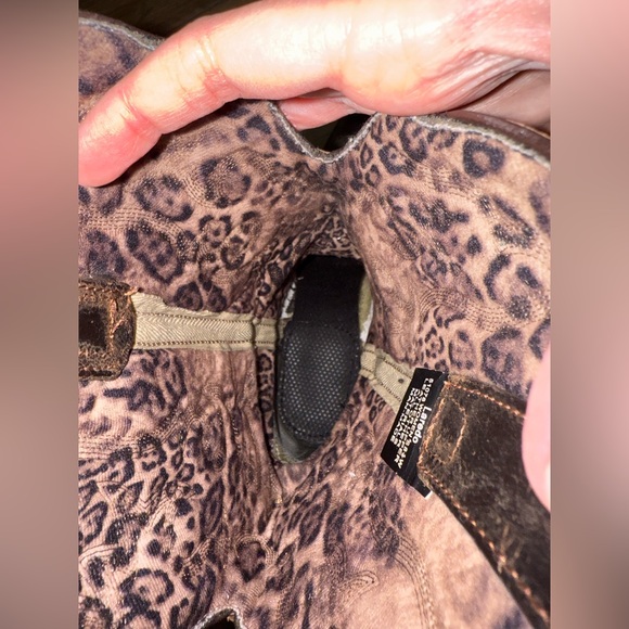 Genuine leather Laredo boots brown & turquoise snip toe heel distressed boot - Picture 11 of 11